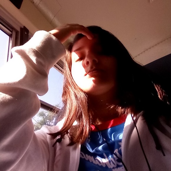 Meet your Posher, Keren - Picture 1 of 1